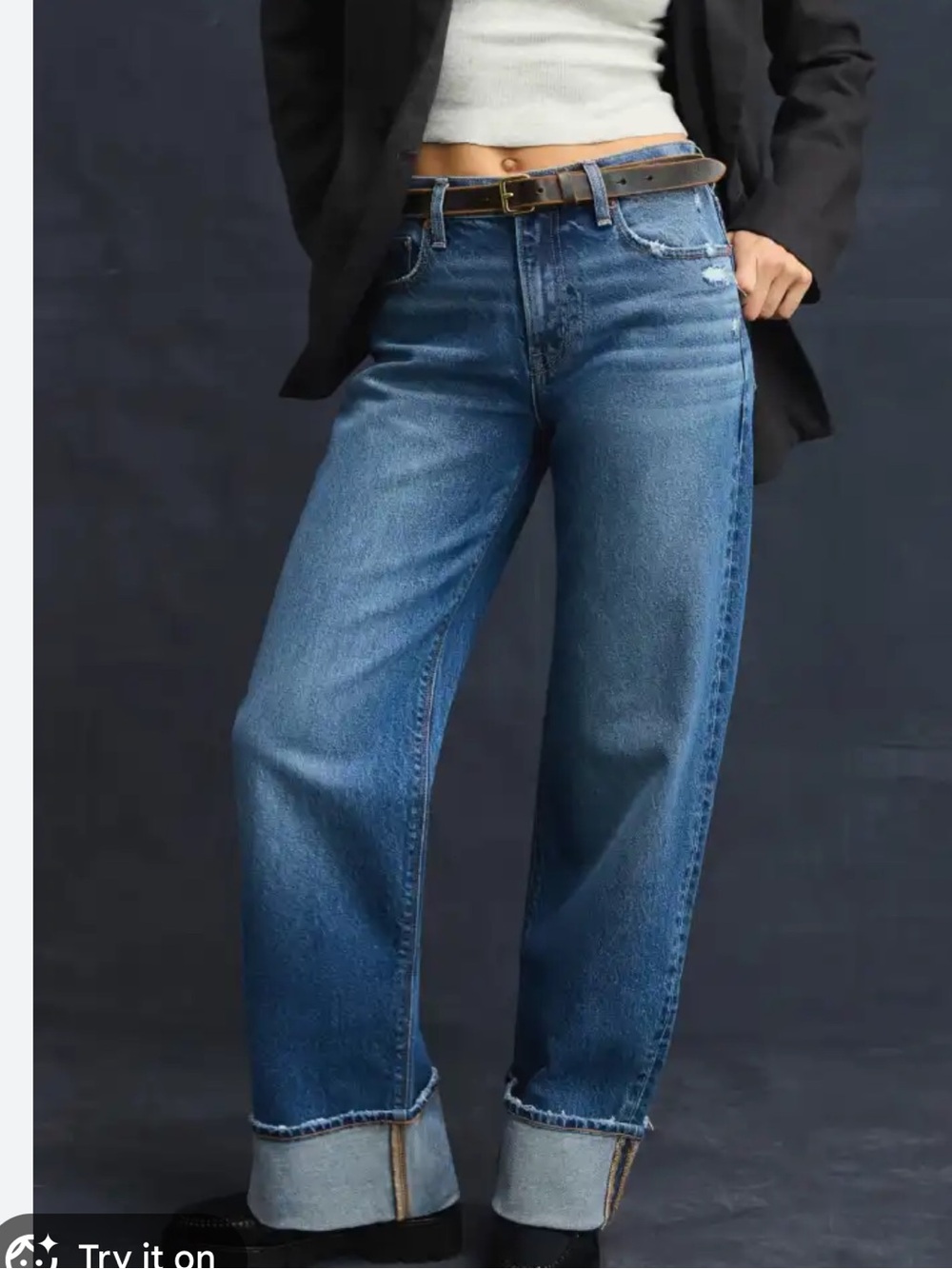 American Eagle High-Waisted Stovepipe Jeans in a medium wash w cuffed hem sz 6 - Picture 1 of 7